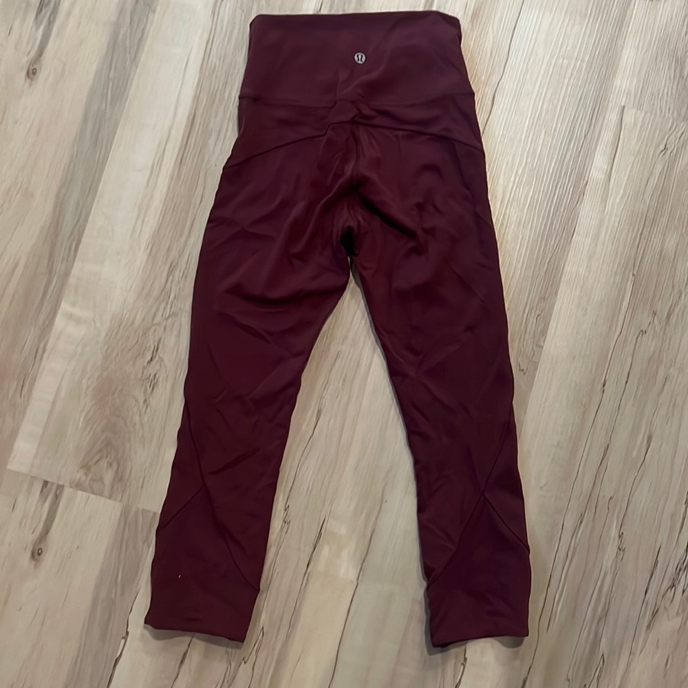 Size 0 maroon lululemon leggings  19”